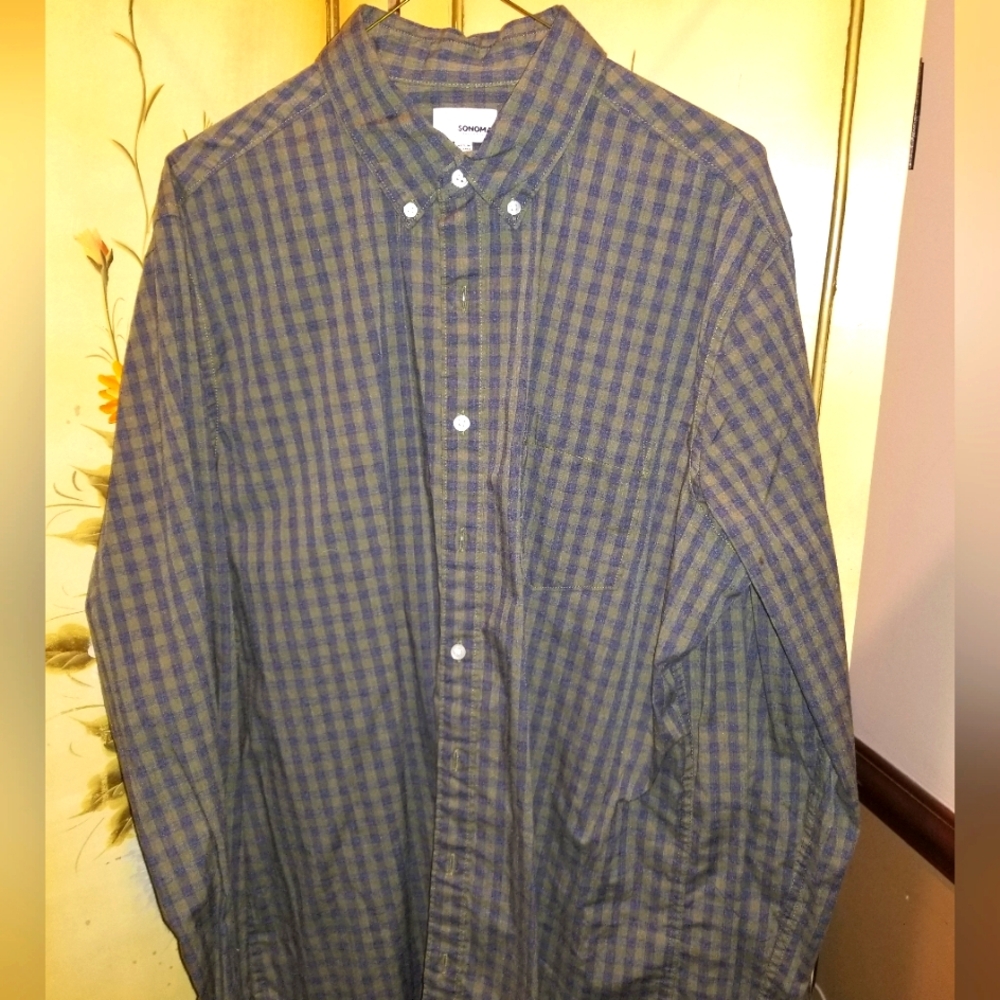 Sonoma Long Sleeve Shirt Size XL  Condition: Excellent
